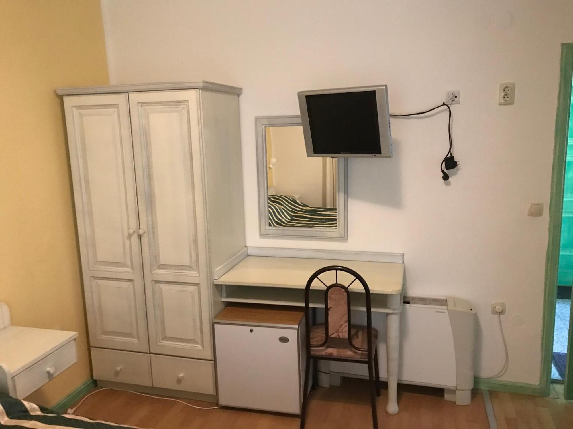דירות ראב Pansion Dragica מראה חיצוני תמונה
